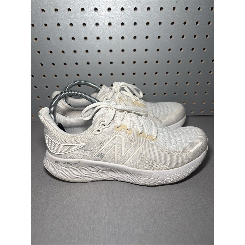 New Balance Fresh Foam X 1080 v12 Womens US 8.5 White Running Shoes Sneakers